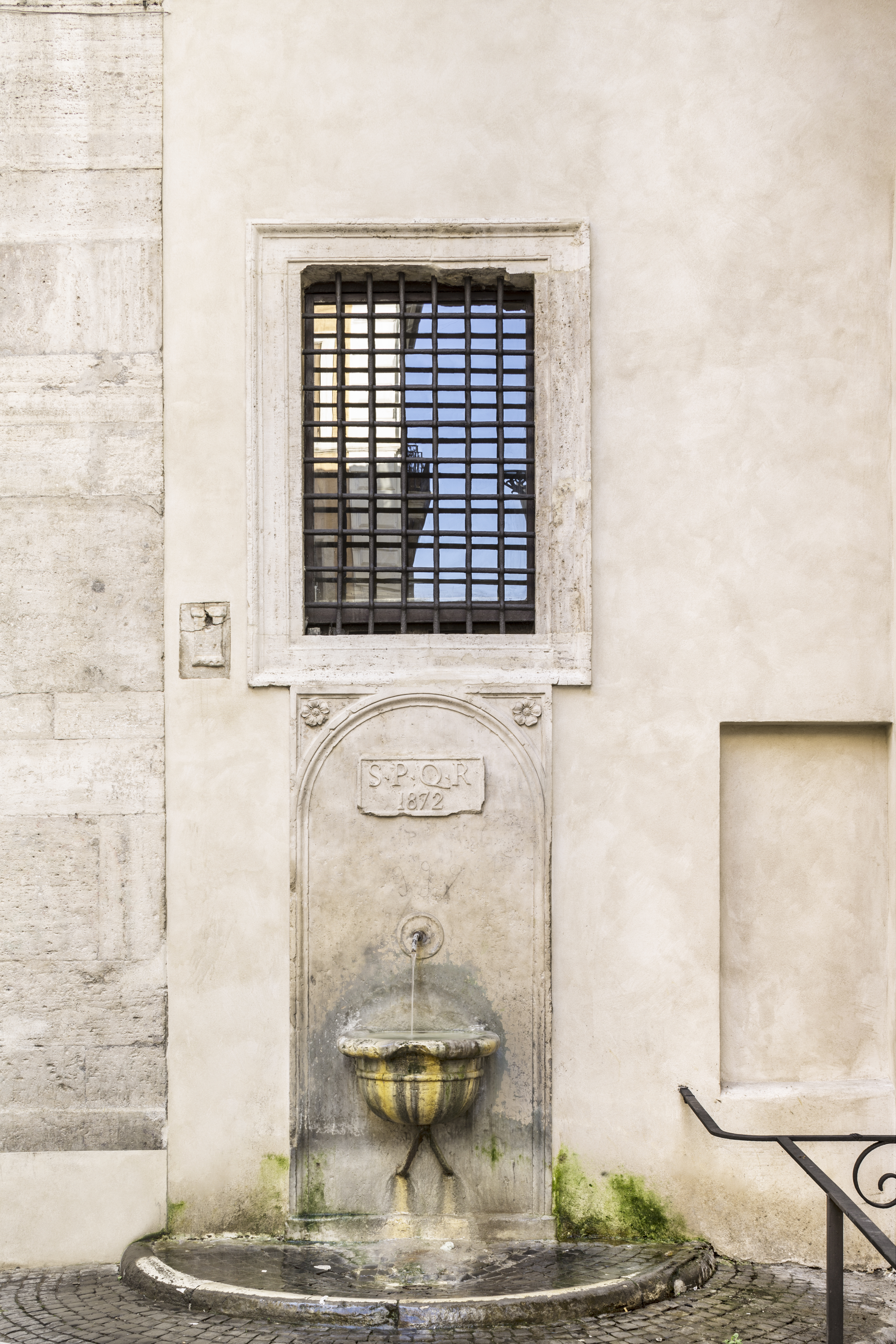 cortile-palazzo-massimo-lancellotti-roma